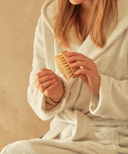 100% FSC Certified® Natural Nail Brush With Dual Fill - Stiff Tampico