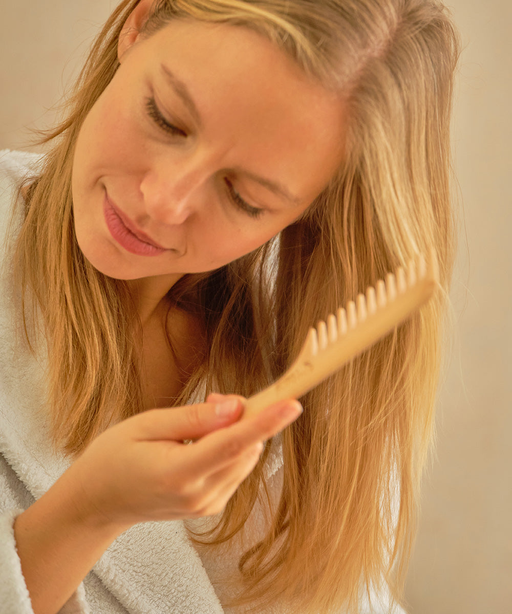 Hair Brushes & Combs