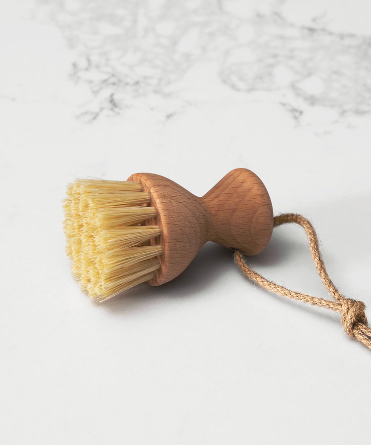 100% FSC Certified® Natural Pot Wash & Scrub Brush - Stiff Tampico