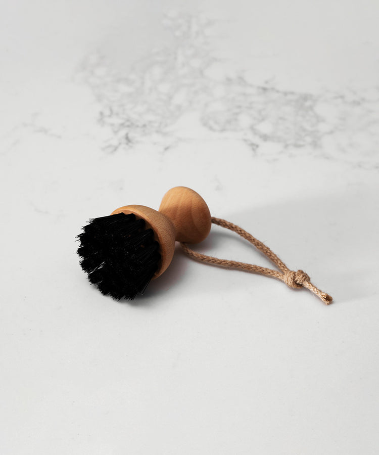 100% FSC Certified® Natural Dark Shoe Polish Applicator - Soft Natural Bristle