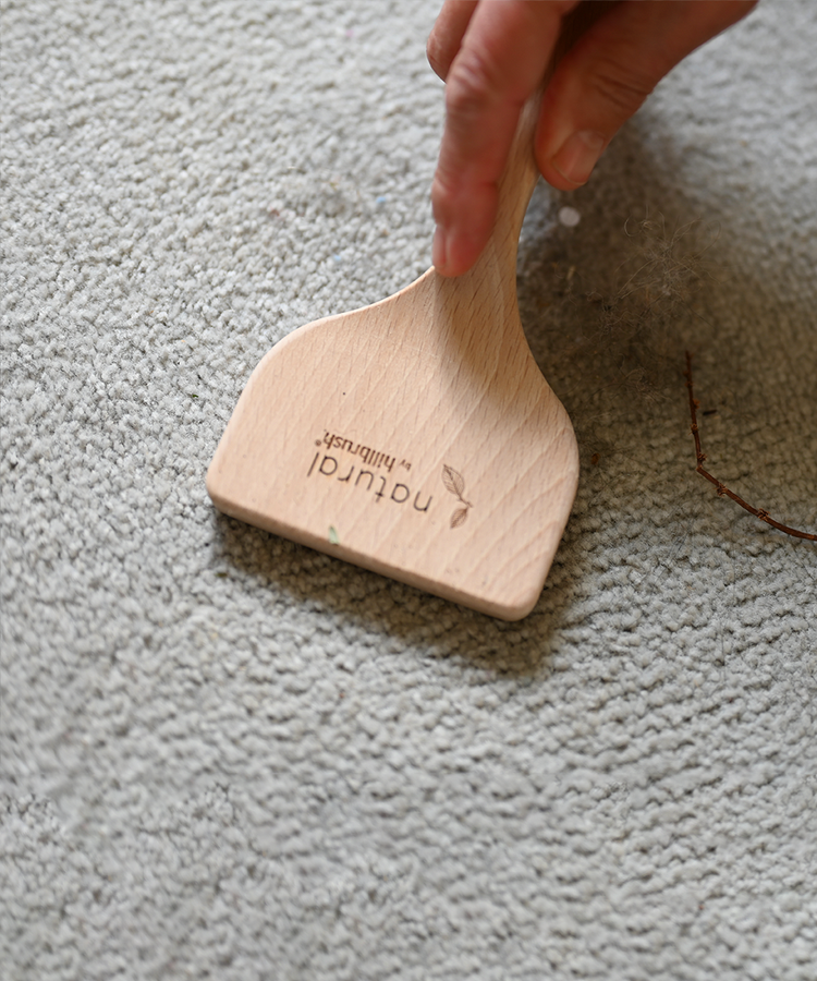 100% FSC Certified® Beechwood Natural Pet Hair & Lint Remover