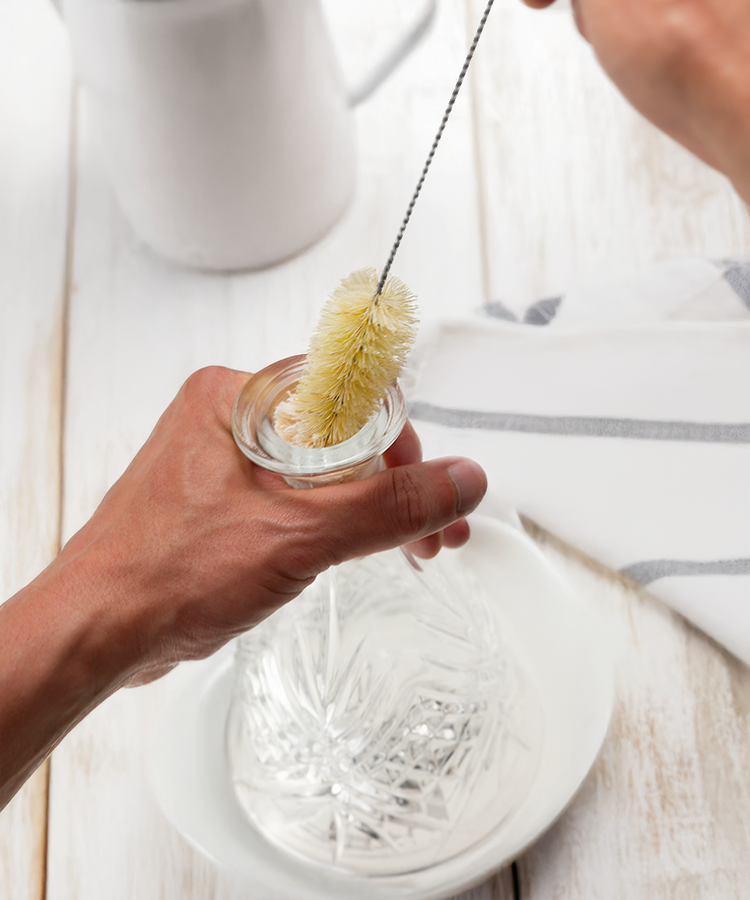 Natural Bottle & Tube Cleaning Brush – 30mm Diameter (Tampico & Cotton)